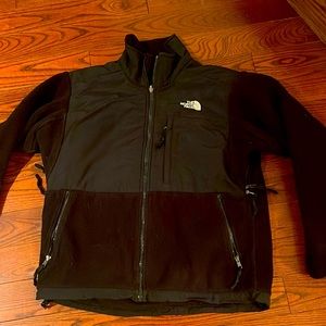 Women’s Medium zip up Northface Jacket
